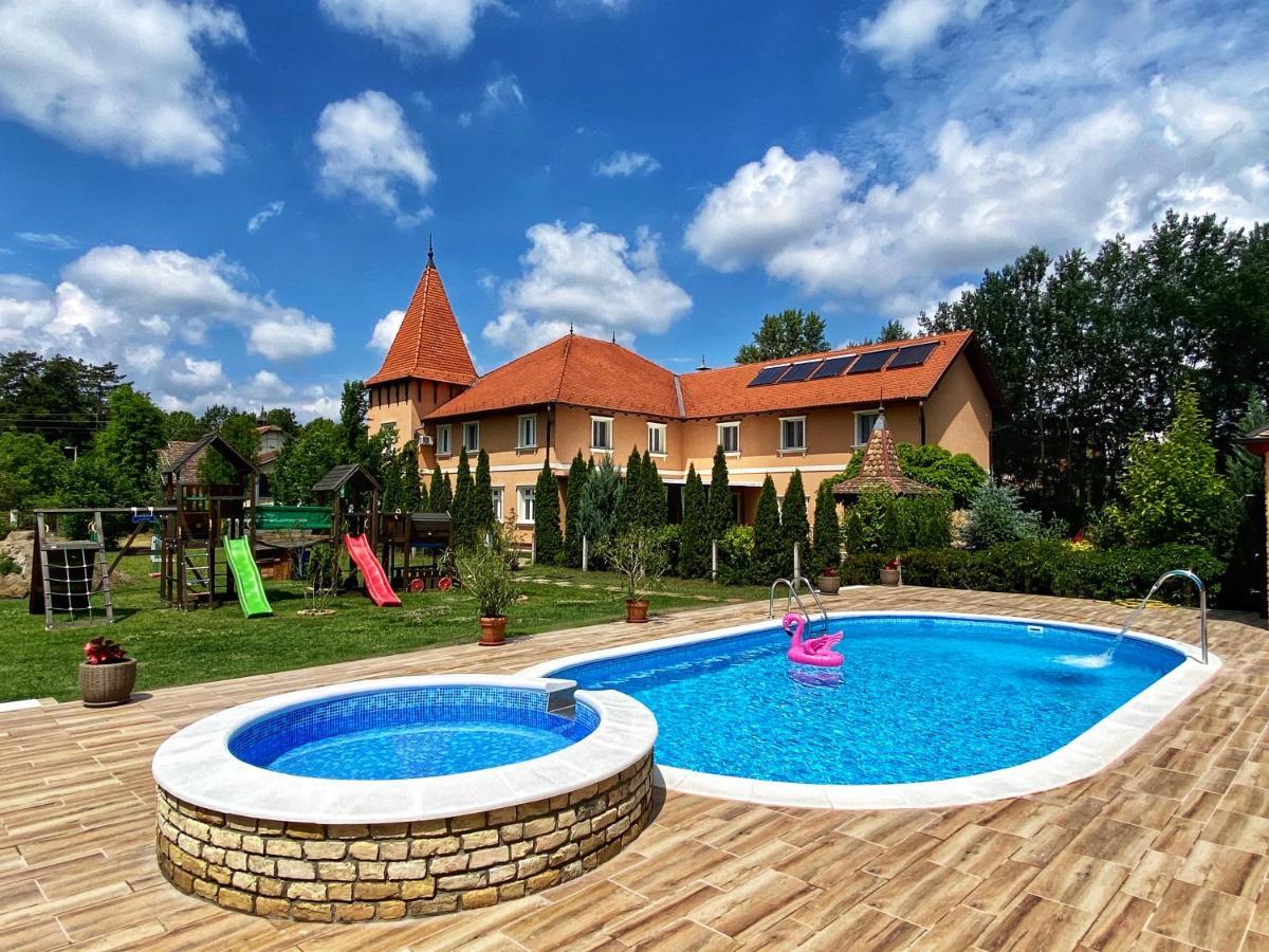 Villa Larus Palic Bagian luar foto